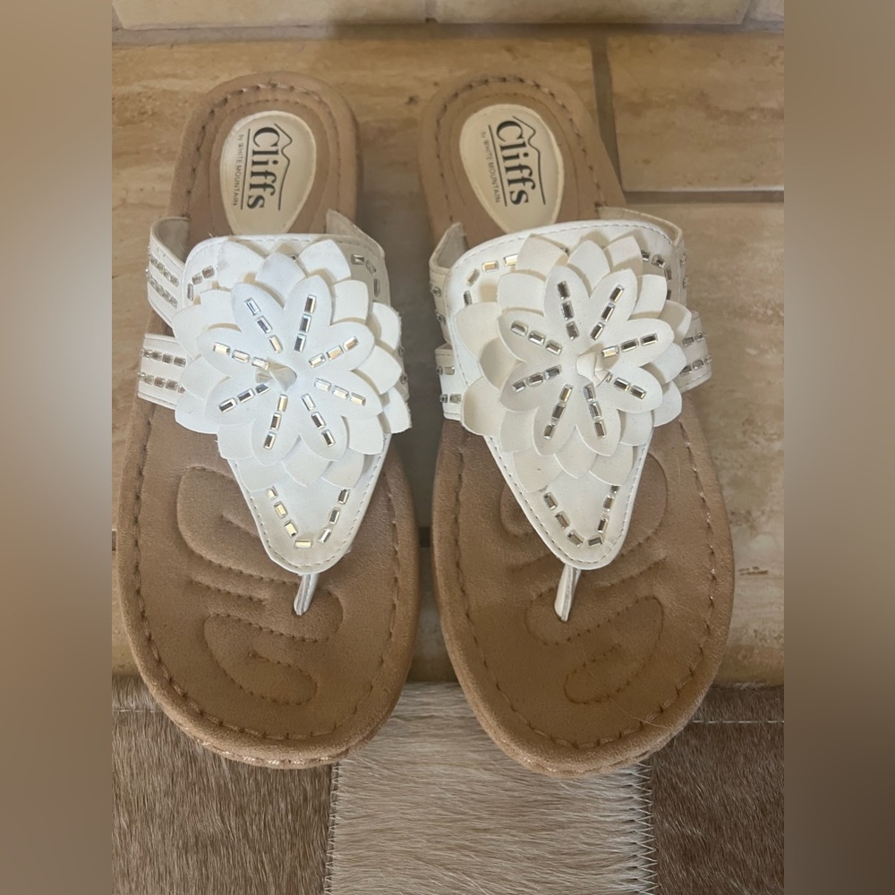 White Cliffs Sandal